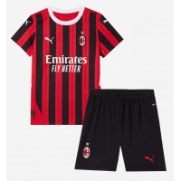 Camiseta AC Milan Fikayo Tomori #23 Primera Equipación para niños 2024-25 manga corta (+ pantalones cortos)